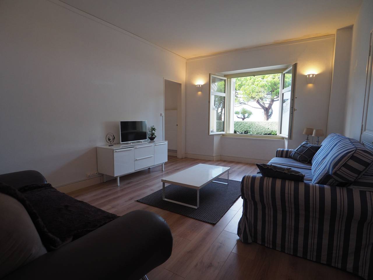 Appartement entier, Appartement en Centre-Ville avec Terrasse et Parking, Accès Direct à la Plage in Arcachon, Région d'Arcachon