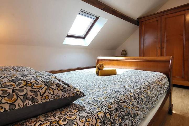 Gîte pour 11 personnes, avec jardin dans Lys-Saint-Georges - 2