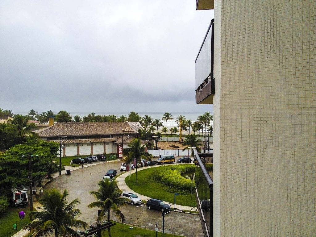 Ganze Wohnung, Apt Riviera de São Lourenço Fuß in den Sand, mit schöner Aussicht auf das Meer in Praia São Lourenço, Bertioga