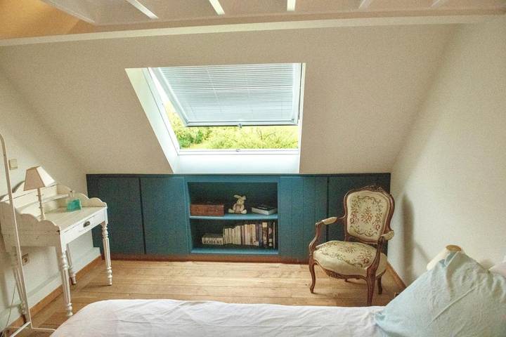 Location de vacances pour 2 personnes, avec jardin ainsi que vue et piscine à Mont-Saint-Guibert - 4