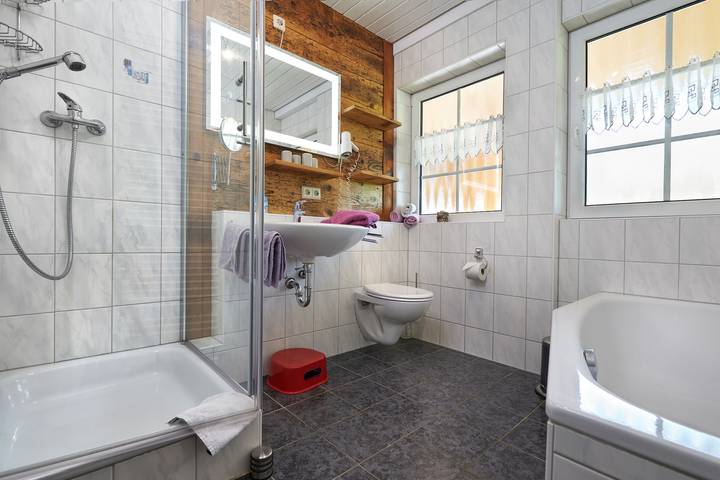 Ferienwohnung für 5 Personen, mit Balkon und Garten sowie Sauna und Ausblick in Fröhnd - 4