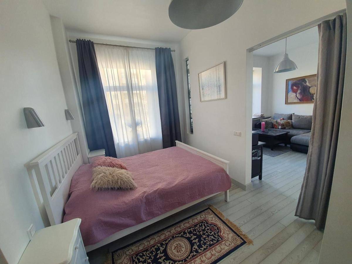 Entire apartment, Vilnius apartment with stained glass in Vilnius, Lithuania