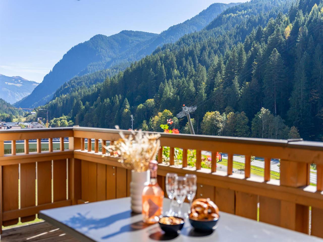 Geheel appartement, Ski in/ski out sfeervol en luxe appartement in Viehhofen, Pinzgau