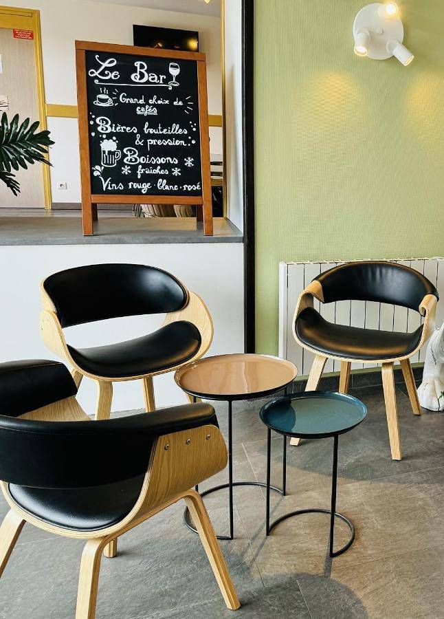 Hôtel pour 2 personnes, avec terrasse, animaux acceptés à Roques - 4