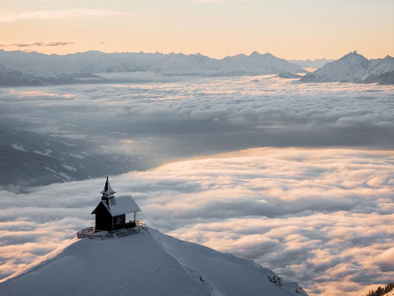 Ganze Ferienwohnung, Ferienwohnung Maria & Luis - Apartment Sternenhöhle in Tuxer Alpen, Kolsassberg