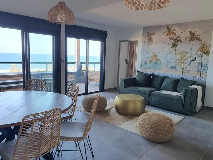 Gîte pour 2 personnes, avec balcon et jacuzzi à Les Trois-Bassins - 2