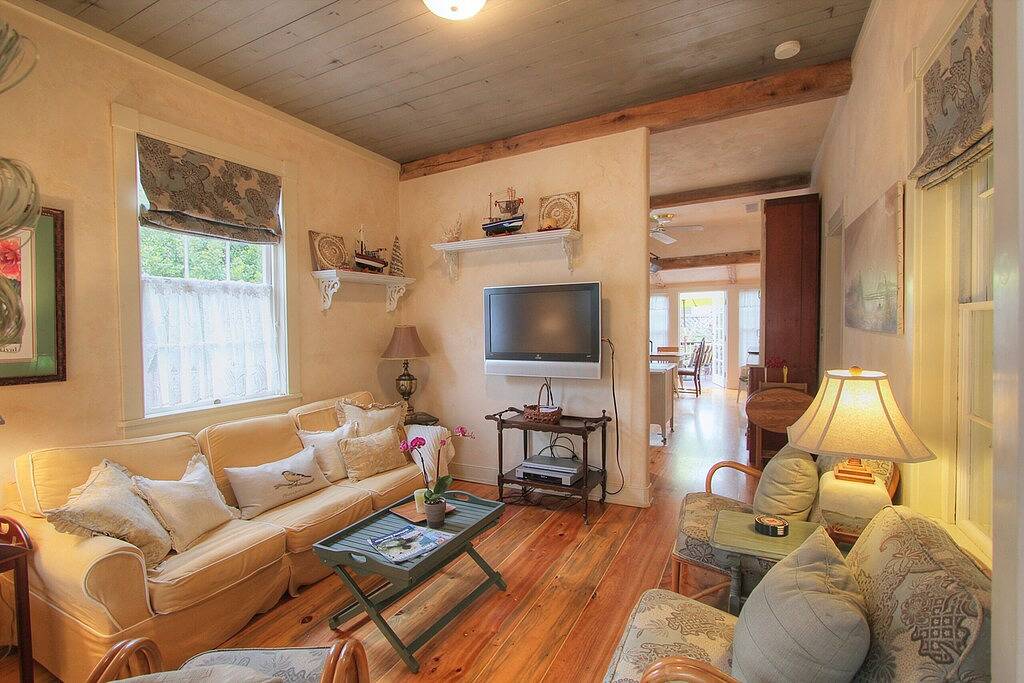 Capitola 'Rose Cottage' im Herzen von Capitola Dorf in Capitola, Santa Cruz County