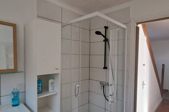 Apartamento entero, Quiet apartment with private garden and parking space in Lille, Lille region