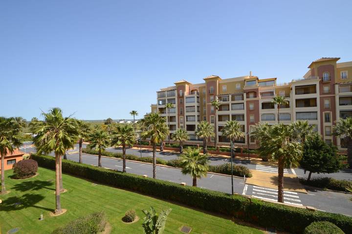Ganze Wohnung, Ferienwohnung für 5 Personen mit Pool in Playa de Los Haraganes (Ayamonte), Ayamonte