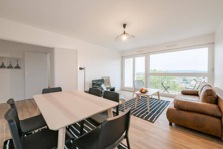Gîte pour 6 personnes, avec balcon à Saint-Michel-sur-Orge