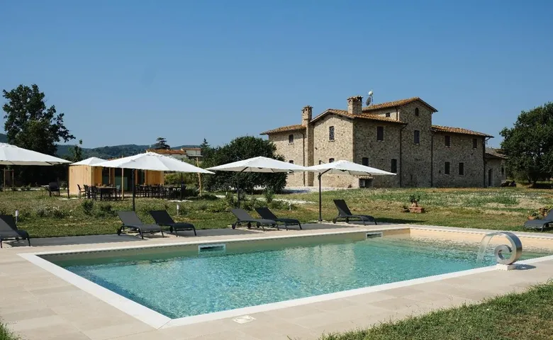 Appartamento vacanze per 4 persone, con panorama e giardino nonché piscina - 1