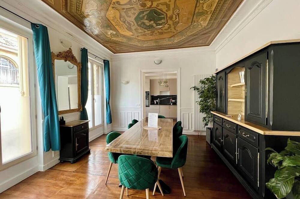 Appartement De Vacances pour 8 Personnes dans Fontainebleau, Seine-et-Marne