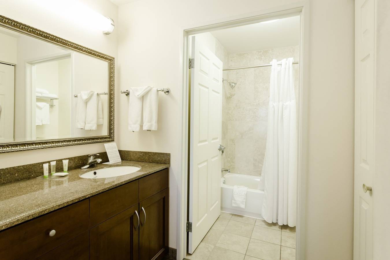 Apartamento entero, Staybridge Austin Airport in Austin, Condado de Travis