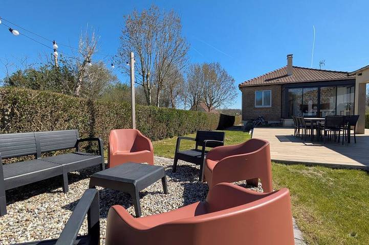 Gîte pour 9 personnes, avec Balcon ainsi que Terrasse et Jardin à Quend