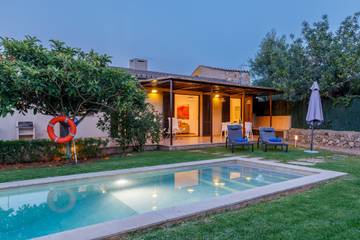 Villa in Pollença, Serra de Tramuntana für 2 