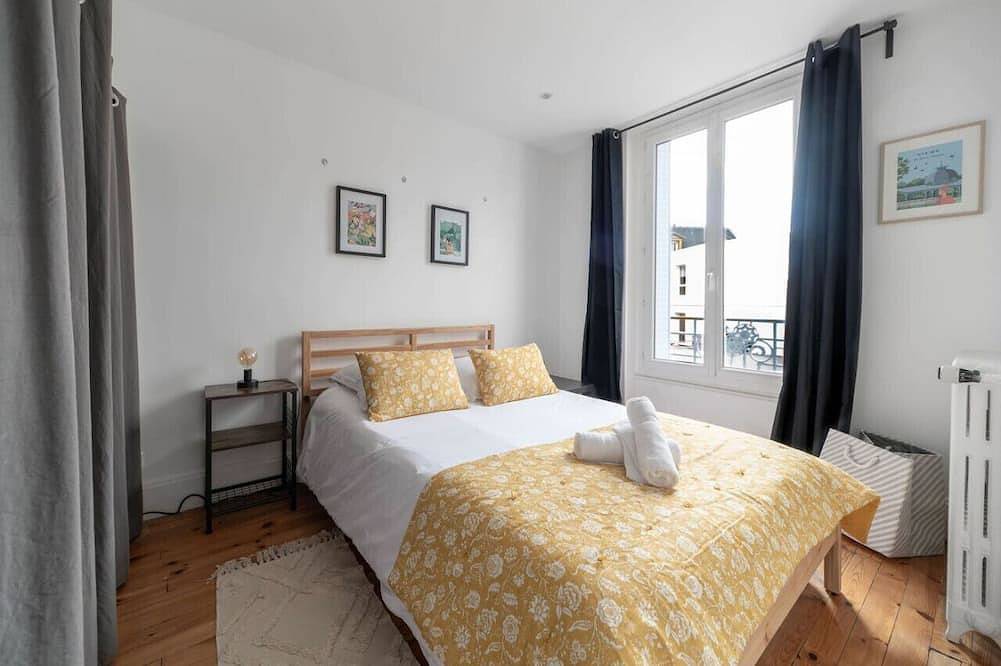 Entire apartment, Appartement lumineux en centre ville avec parking in Vichy, Vichy region