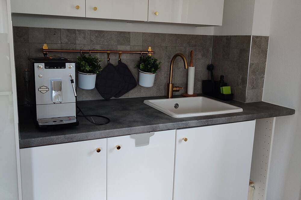 Ganze Wohnung, Einzimmer-Ferienappartment in ruhiger Lage in Marktheidenfeld, Franken