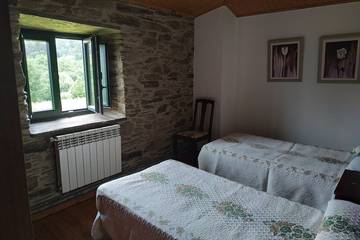 Casa Rural para 6 Personas en Touro , Provincia de La Coruña, Foto 1