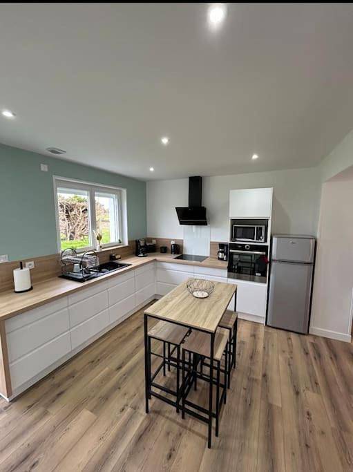 Location de vacances pour 4 personnes, avec terrasse et jardin à Meursac - 2