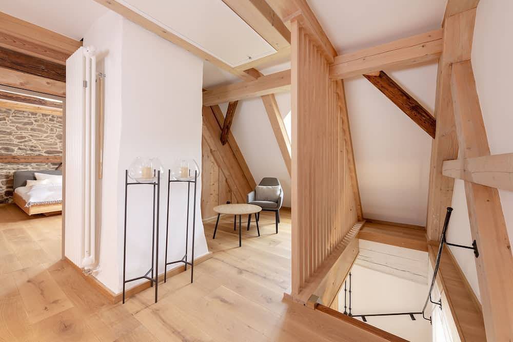 Ganze Wohnung, Ferienwohnung (130qm) über zwei Etagen mit Balkon in Waldsassen, Ostbayern