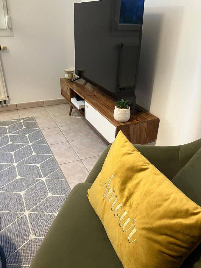 Location de vacances pour 6 personnes, avec jardin et terrasse à Vertus - 3