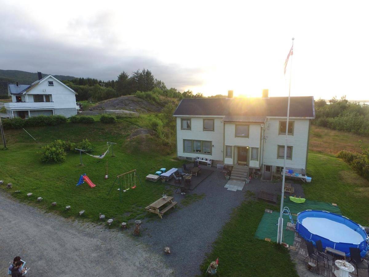 Ferienhaus für 2 Personen mit Terrasse in Eide, Nördliches Fjordnorwegen