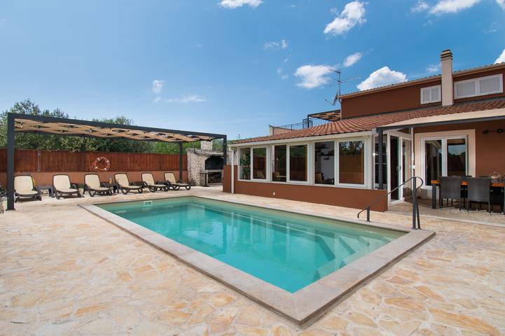 Villa pour 12 personnes, avec jardin et piscine à Šibenik - 4