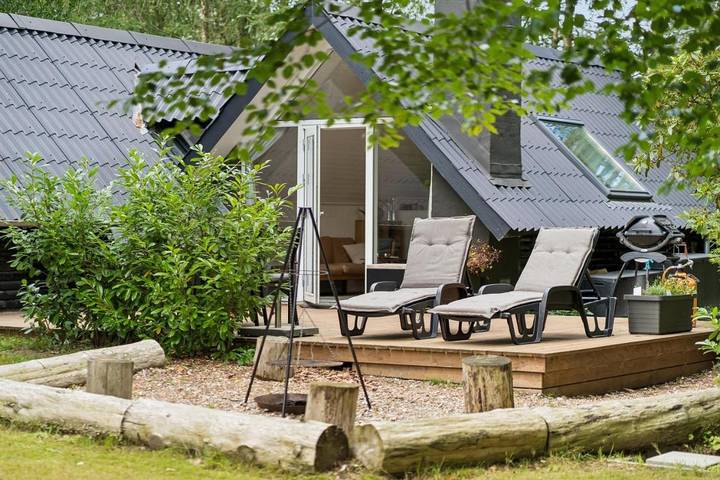Ferienhaus für 5 Personen, mit Terrasse und Garten sowie Seeblick in Ry - 4