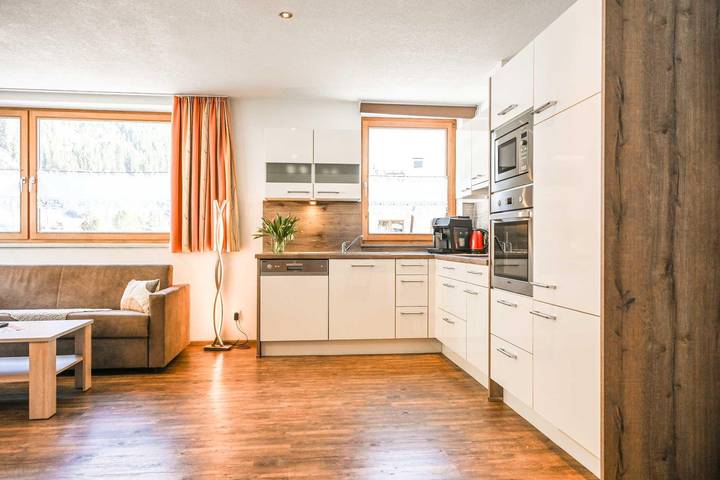 Ferienwohnung für 4 Personen, mit Ausblick und Garten sowie Terrasse, kinderfreundlich im Lechtal - 3