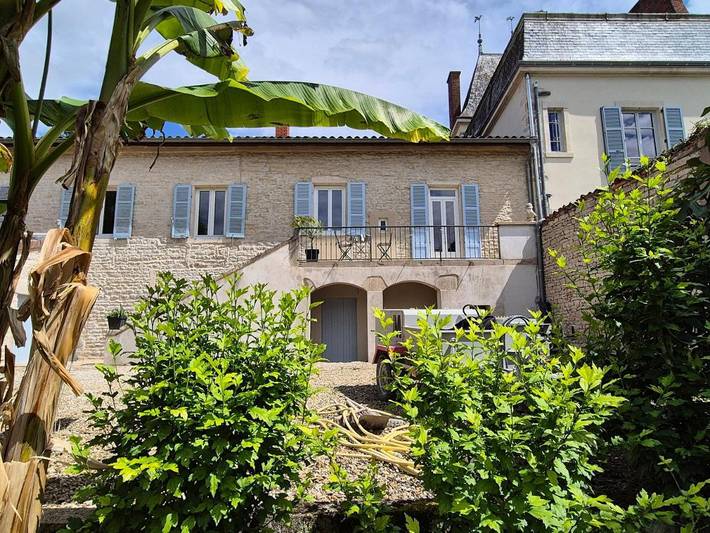 Location de vacances pour 6 personnes, avec jardin et vue, animaux acceptés à Montbellet - 3