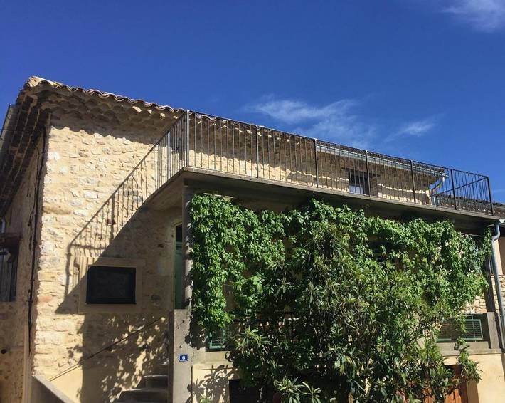 Location de vacances pour 6 personnes, avec vue et terrasse, animaux acceptés à Saint-Laurent-de-Carnols