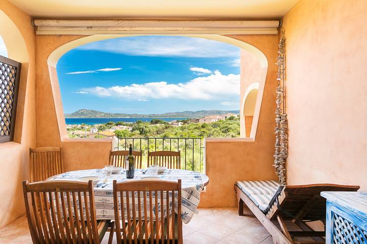 Gîte pour 4 personnes, avec balcon et jardin à Pittulongu - 2