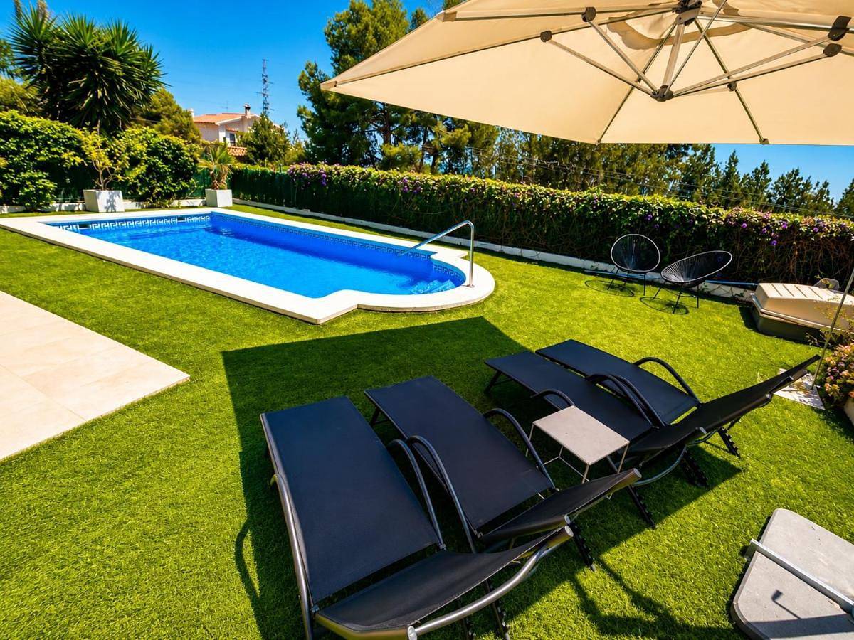 Chalet pareado con piscina privada en Alcocebre - Dos plantas independientes - in Alcossebre, Alcalà de Xivert