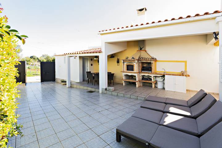 Casa de férias para 6 pessoas, com Terraço em Manta Rota