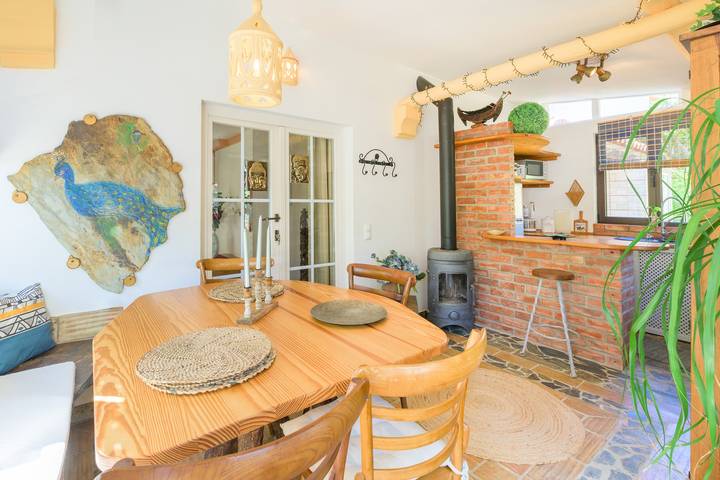 Holiday Home 'Casa Lago - Selão Da Eira' with Lake View, Shared Pool and Wi-Fi in São Teotónio, Costa Alentejana
