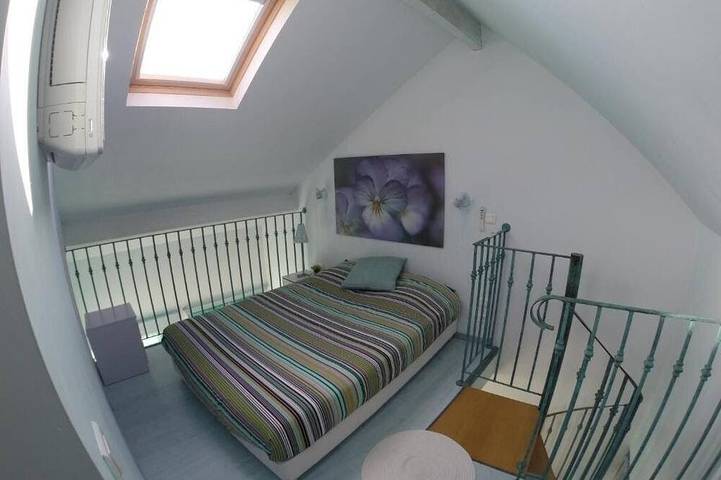Appartement entier, Studio en duplex totalement indépendant in Milly-la-Forêt, Parc naturel régional du Gâtinais français
