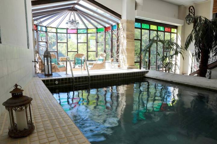 Chambre d’hôte pour 3 personnes, avec piscine et jacuzzi ainsi que sauna et jardin - 1