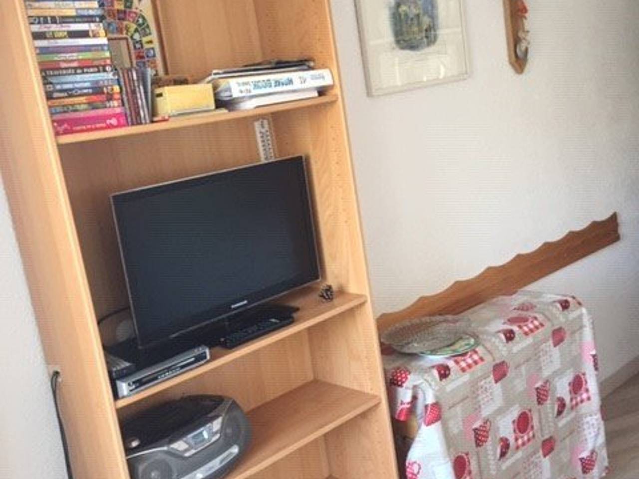 Entire studio, Cozy Studio for 4 in Arette - Ski-In/Ski-Out, Balcony with Slope Views, Free Parking in La Pierre Saint-Martin, Arette