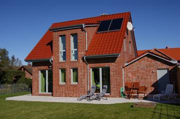 Ferienhaus für 6 Personen, mit Sauna und Garten in Schönberg
