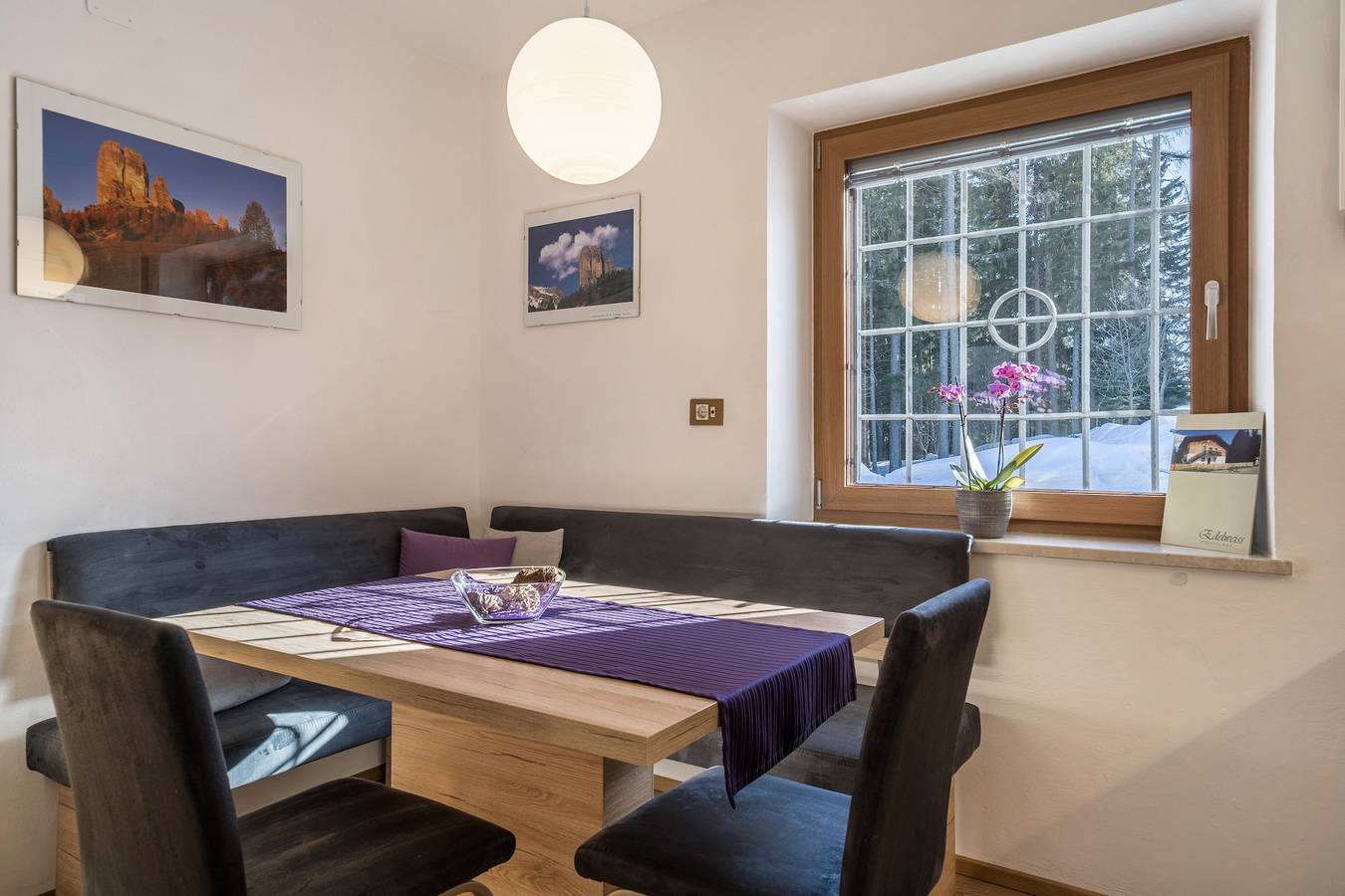 Ganze Wohnung, Apartment "Hirzer" nahe Skigebiet mit Waldblick, Wlan, Balkon und gemeinschaftlichem Garten in Falzeben, Hafling