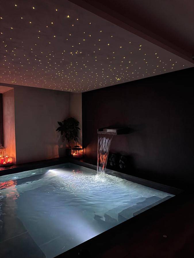 Location de vacances pour 3 personnes, avec terrasse et sauna ainsi que jacuzzi et piscine à Gualdo Cattaneo - 4