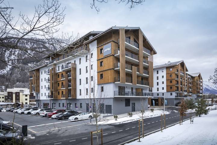 Appartement de vacances pour 4 personnes, avec Balcon et Terrasse ainsi que Piscine et Sauna dans Hautes-Alpe - 4