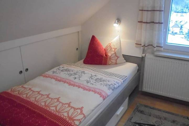 Ferienhaus für 3 Personen, mit Garten und Whirlpool sowie Sauna in Thüringen - 2