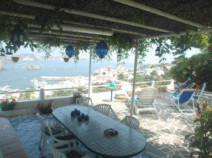 B&b per 2 persone, con Terrazza e Giardino nonché Vista lago e Panorama a Ponza