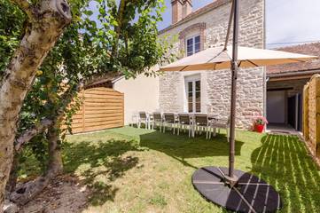 Gîte pour 15 personnes, avec jardin dans Balnot-sur-Laignes
