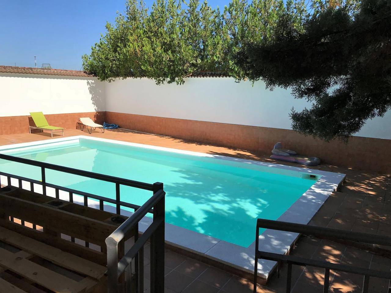 Superior Chalet in Las Pajanosas, Guillena