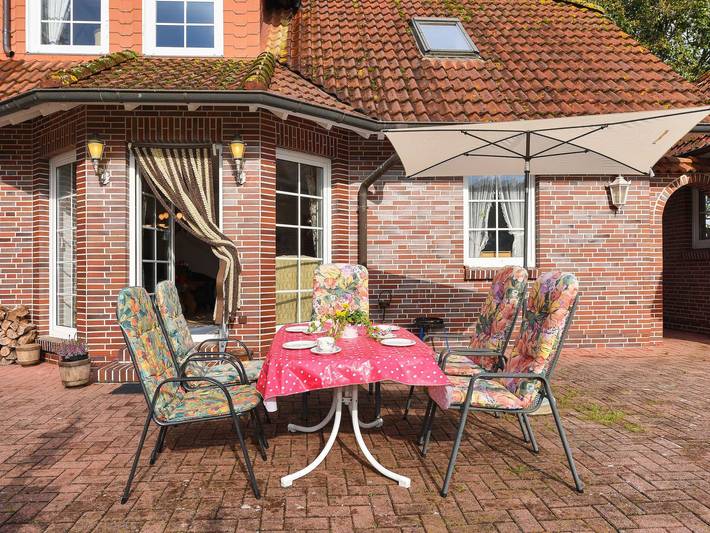 Ferienhaus für 6 Personen, mit Terrasse und Garten, kinderfreundlich in Dunum - 3
