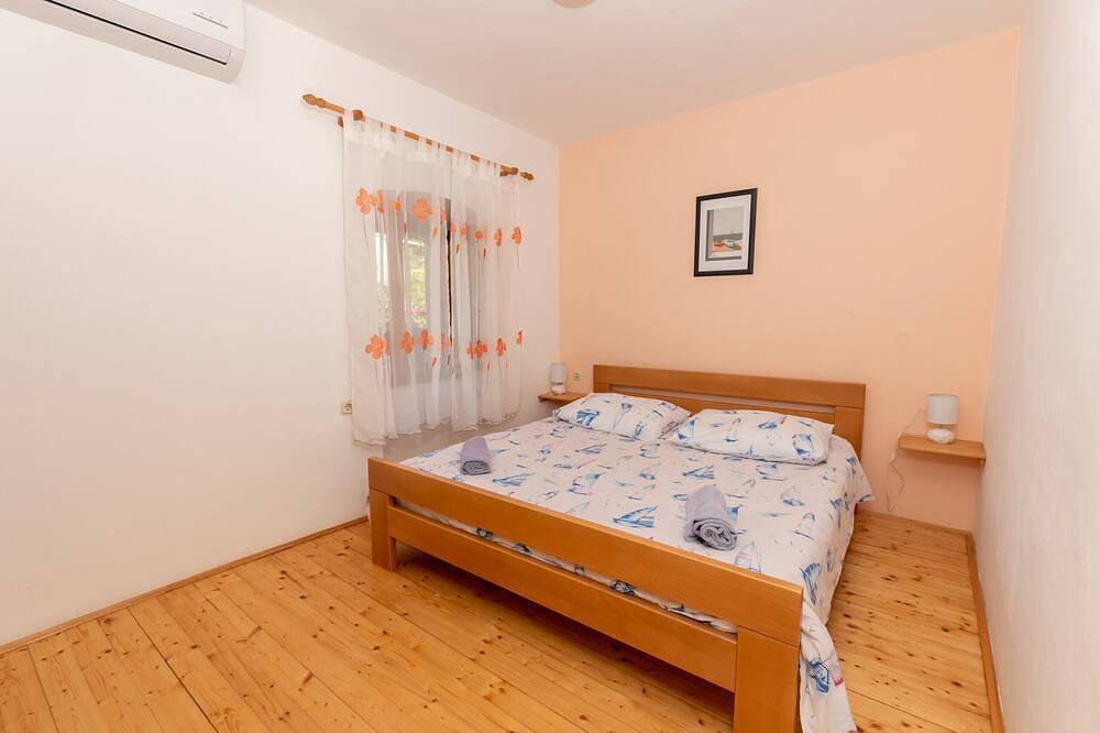 Haus Gaia nur wenige Meter vom Strand entfernt in Raša, Oostkust Istrië