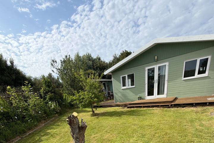 Annex - Sleeps 2 - Parking in Merseyside