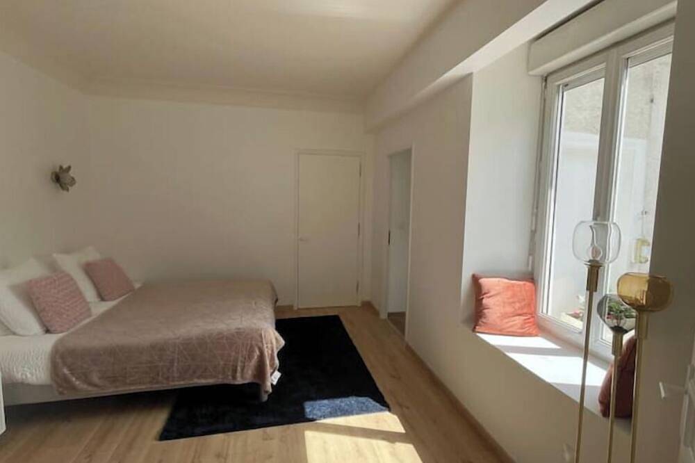 Appartement entier, Appartement pour 4/6 personnes au centre ville in Lourdes, Hautes-Pyrénées
